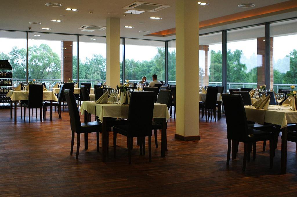 Hotel Moran & Spa Powidz  Esterno foto