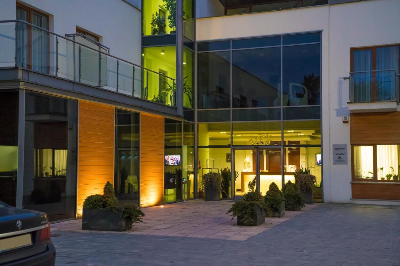 Hotel Moran & Spa Powidz  Esterno foto